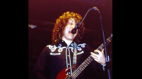 Sladen Noddy Holder Kuusrockissa.