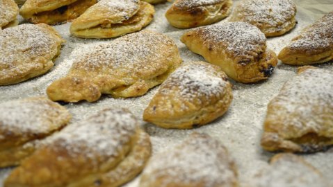 Valmiita bataattitorttuja