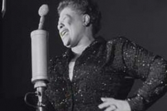 Kuva: Ella Fitzgerald laulaa. YLE kuvanauha.