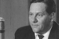 Kuva: Viisasten kerhon ensimm�inen puheenjohtaja Tauno Rautiainen. YLE kuvanauha.