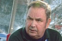 Kuva: Paavo M. Pet�j� kisastudiossa. YLE kuvanauha.