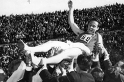 Kuva: Voitto Hellsten. Suomen Urheilumuseo.  