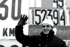 Kuva: Eero M�ntyranta 30 km:n voittajana Zakopanessa. (1962). YLE kuvanauha.