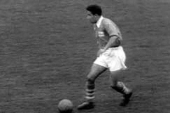 Kuva: Olavi Lahtinen Suomi-Skotlanti-ottelussa. YLE kuvanauha.