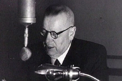 Kuva: Paasikivi pit�� puhettaan YYA-sopimuksesta. YLE kuvanauha/Filmi-Kuva.