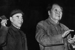 Kuva: Lin Piao ja Mao Tse-tung.
(1960-luku)