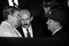 Kuva: Ronald Reagan ja 
Mihail Gorbatshov.
Reykjavik.
(1986)
AP Graphics Bank