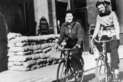 Kuva: Toinen maailmansota. Katun�kym� Pariisista. (1939) Wide World Photos.