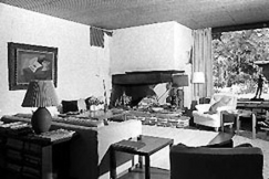 Kuva: Omakotitalon olohuone.
(1960-luku)
Kalle Kultala