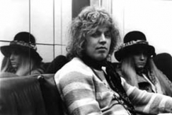 Kuva: Hair-musikaalin p��osien esitt�j�t Rauli 
Koivisto ja Pirkko Saanakorpi.
(1969)
Kalle Kultala