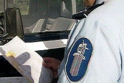 Kuva: Poliisi Kristiinankaupungin alueella kes�ll� 1992. YLE kuvanauha.
