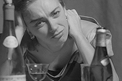 Kuva: Vappu Jurkka neiti Juliena. YLE kuvanauha. 