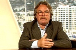 Kuva: Keke Rosberg Mirja Pyyk�n haastattelussa. YLE kuvanauha.