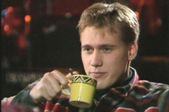 Kuva: Samuli Edelmann. (Iso kuva: 1993, pieni kuva: 2005). YLE kuvanauha.