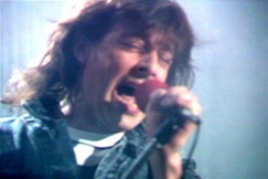 Kuva: Kirka Babitzin laulaa. (1986) YLE kuvanauha. 