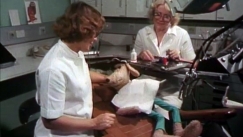 Kuva: Eno-Elmeri hammasl��k�riss�. YLE kuvanauha