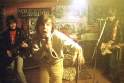 Kuva: Karanteeni-yhtye. (1981) YLE kuvanauha.