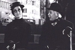 Kuva: Marja Korhonen ja Pentti Siimes puiston penkill�. YLE kuvauha