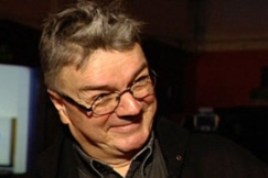 Kuva: Muusikko Mika Sundqvist. (2007) YLE kuvanauha.