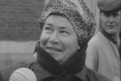 Kuva: Gallup Kuopion torilla. (1965) YLE kuvanauha.