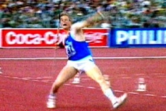 Kuva: Seppo R�ty heitt�� keih�st� yleisurheilun MM-kilpailuissa. (1983) YLE kuvanauha. 