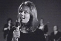 Kuva: Arja Saijonmaa Sirkus Pasila -ohjelmassa. (1970) YLE kuvanauha.