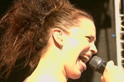 Kuva: Maija Vilkkumaa. (2004) YLE kuvanauha.