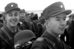 Kuva: Suomen Suez-komppania l�hti matkaan vuonna 1956. YLE kuvanauha.