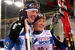 Kuva: Virpi Kuitunen ja Riitta-Liisa Roponen. (2007) YLE kuvanauha.