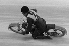 Kuva: J��speedwayta Olympiastadionilla. (1949) YLE kuvanauha.