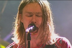 Kuva: Kalle Ahola laulaa. YLE kuvanauha.