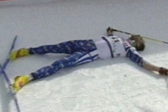 Kuva: Mika Myllyl� 50 km:n kilpailun maalissa Ramsaussa. (1999) YLE kuvanauha.