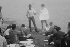 Kuva: Mielenosoittajia Chicagon Lincoln-puistossa. (1968) YLE kuvanauha. 