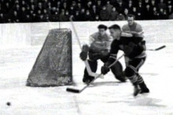 Kuva: J��kiekko-ottelu Suomi-DDR. (1958) YLE kuvanauha.
