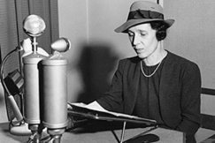 Kuva: Rouva Gerda Ryti avaa Punaisen ristin viikon 1943. YLEn Valokuva-arkisto.