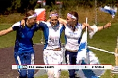Kuva: Suomen naisten voittoisa viestijoukkue suunnistuksen MM-kisoissa. (2008) YLE kuvanauha.