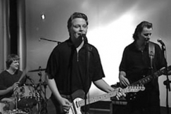 Kuva: Puolikuu-yhtye. (1998) YLE kuvanauha.