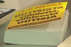 Kuva: A-P Pietiln kirja Uutisista viihdett, viihteest uutisia.