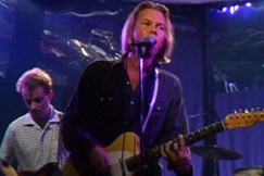 Kuva: J. Karjalainen Yhtyeineen. (1991) YLE kuvanauha.