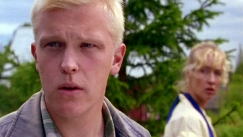 Kuva: Eero ajautuu miehuutensa kynnyksell� vaaralliseen suhteeseen. YLE kuvanauha.