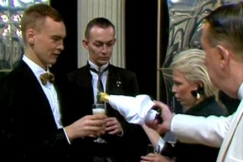 Kuva: Lauri Nykopp, Risto Heikinheimo ja Iisa Kukkapuro. (1985) YLE kuvanauha.