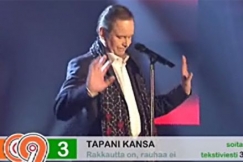 Kuva: Tapani Kansa keskeytt�� euroviisukappaleensa esityksen (2009). YLE kuvanauha.