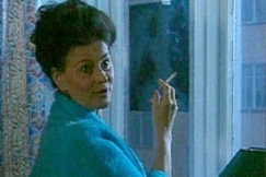 Kuva: Kotikadun Eevan �iti Kaisa (Eeva-Maija Haukinen) 1998. YLE kuvanauha.