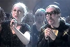 Kuva: Tanja-Lotta R�ikk� ja Jerry Halloween laulavat. YLE kuvanauha.  