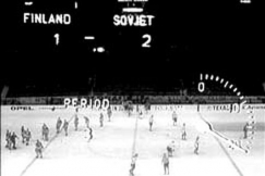 Kuva: Kuva j��kiekon MM-kisojen ottelusta Suomi-Neuvostoliitto. (1970) YLE kuvanauha.