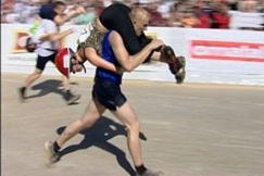 Kuva: Eukonkannon MM-kilpilpailusta. (2005) YLE kuvanauha.