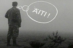 Kuva: Laskuvarjojoukkojen alokas valmistautuu lentoon (1971). YLE kuvanauha.