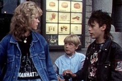 Kuva: Ville ja Tommi iskee naista. YLE kuvanauha.