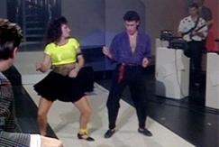 Kuva: Sirpa Suutari-J��sko ja Jukka Haapalainen tanssivat lambadaa