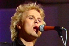 Kuva: Laulaja Timo Kojo (1982). YLE kuvanauha.